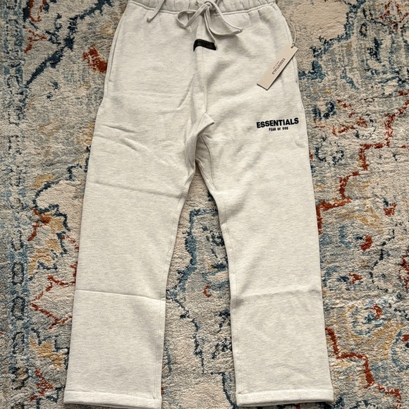 Essentials Fear Of God Relaxed Sweatpants Light Oatmeal Size XS - Picture 1 of 6